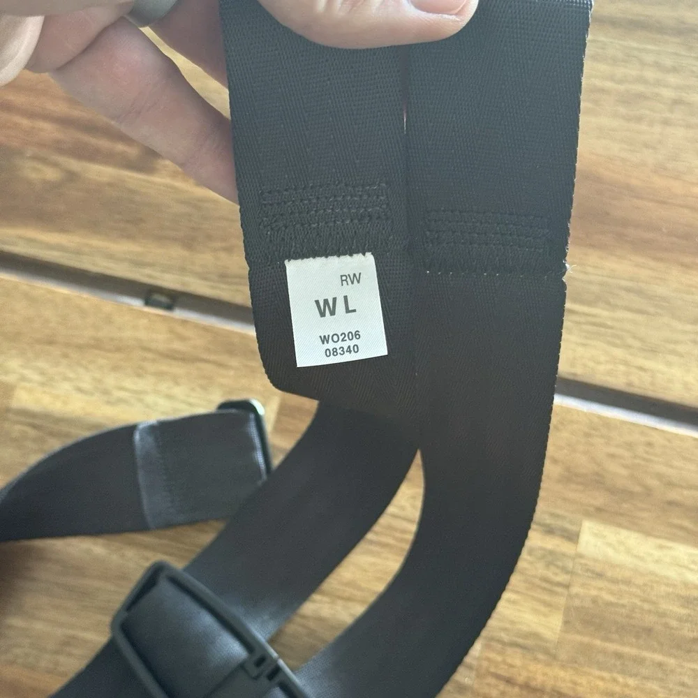 Nuna safety harness